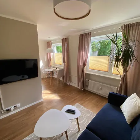 Modern Smuuli * Kuressaare
