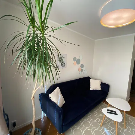 Modern Smuuli * Kuressaare