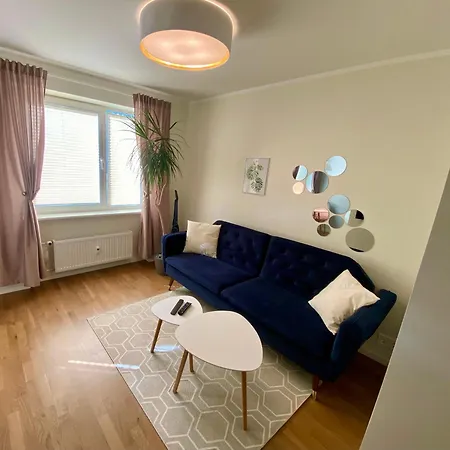 Modern Smuuli * Kuressaare